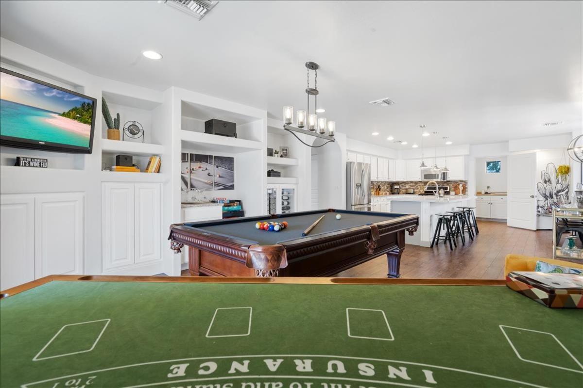 5 Bedroom 4 Bath Boutique Home Premium Location + Heated Pool Option Glendale Eksteriør bilde
