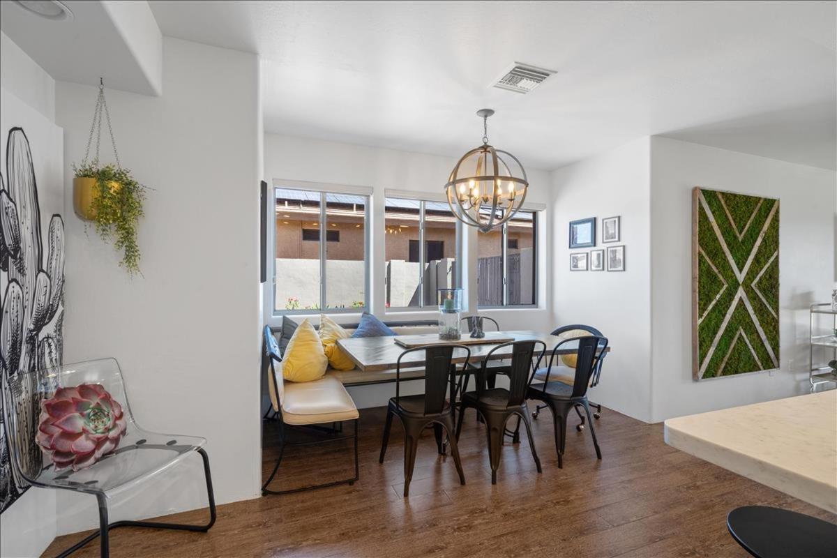 5 Bedroom 4 Bath Boutique Home Premium Location + Heated Pool Option Glendale Eksteriør bilde