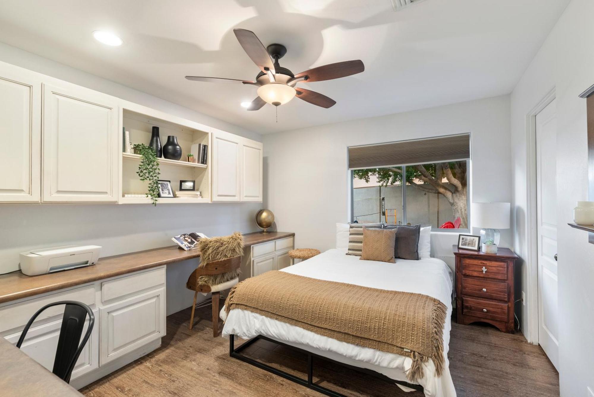 5 Bedroom 4 Bath Boutique Home Premium Location + Heated Pool Option Glendale Eksteriør bilde