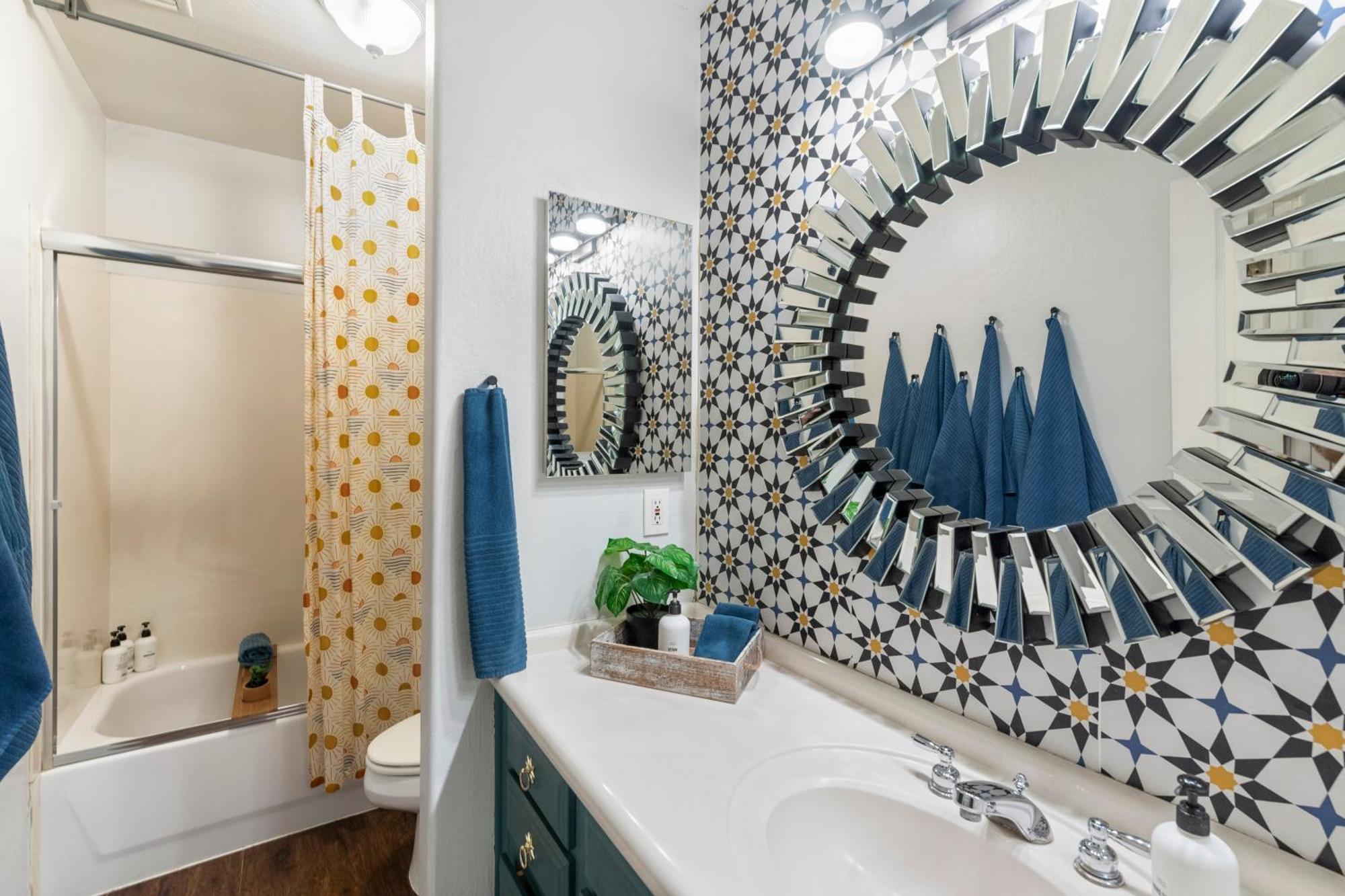 5 Bedroom 4 Bath Boutique Home Premium Location + Heated Pool Option Glendale Eksteriør bilde